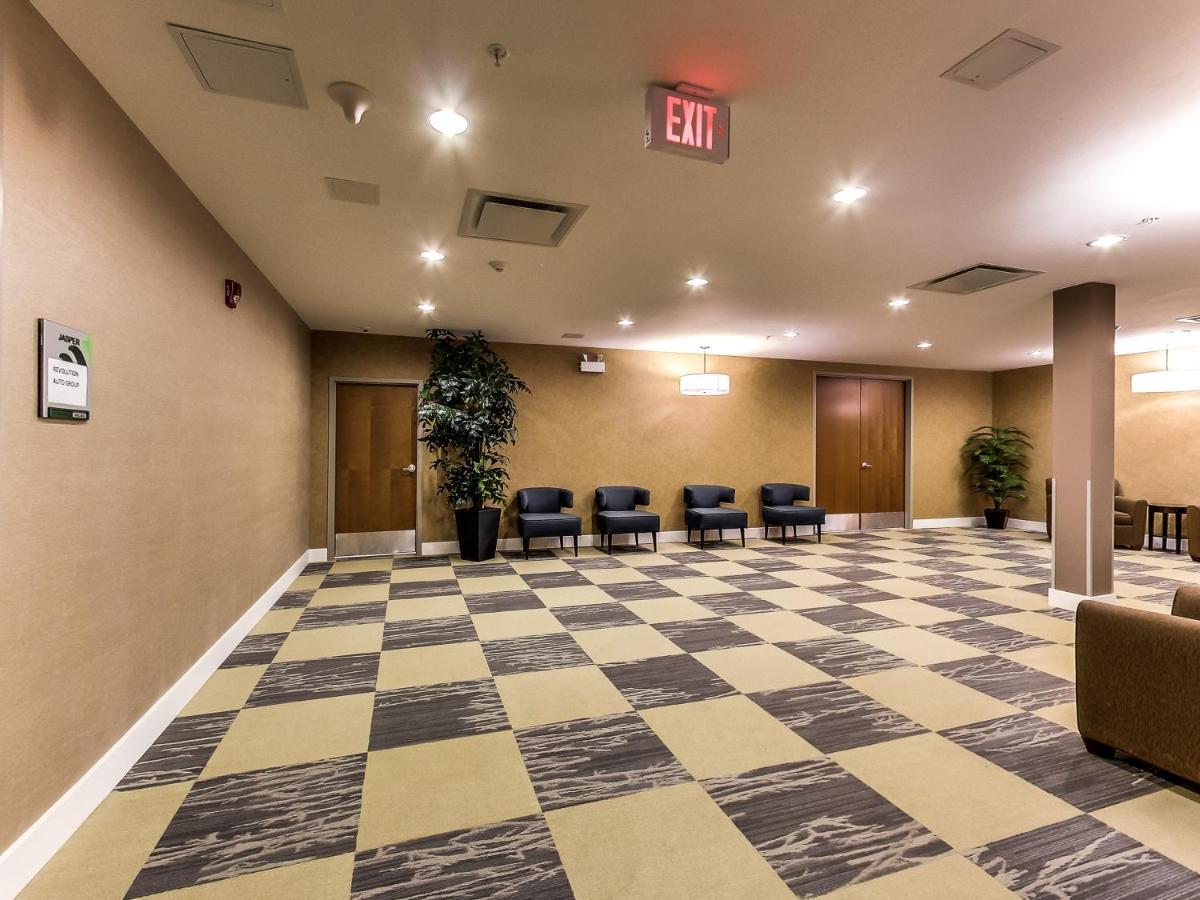 Radisson Hotel Edmonton Airport Leduc Ngoại thất bức ảnh
