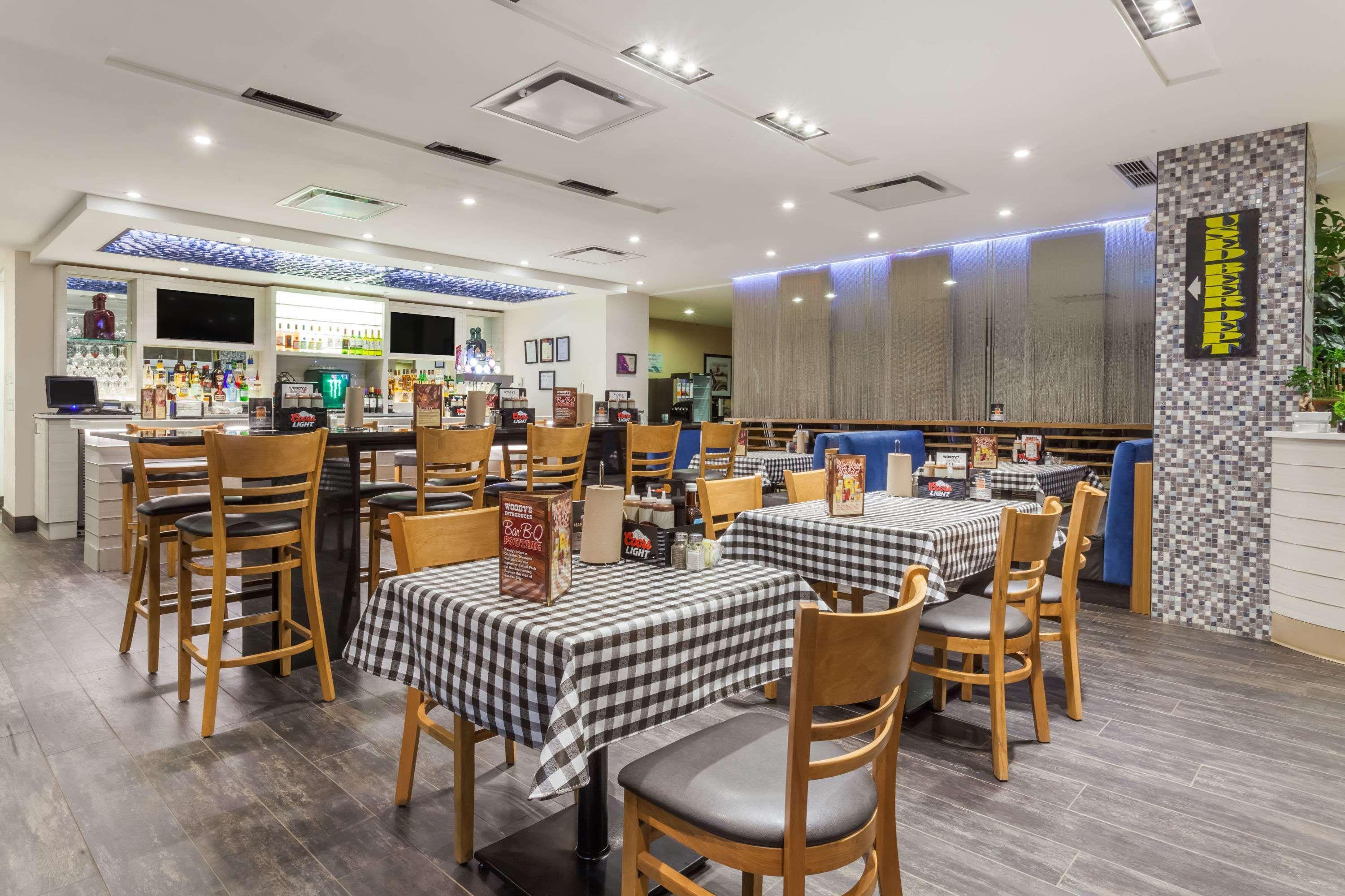 Radisson Hotel Edmonton Airport Leduc Ngoại thất bức ảnh