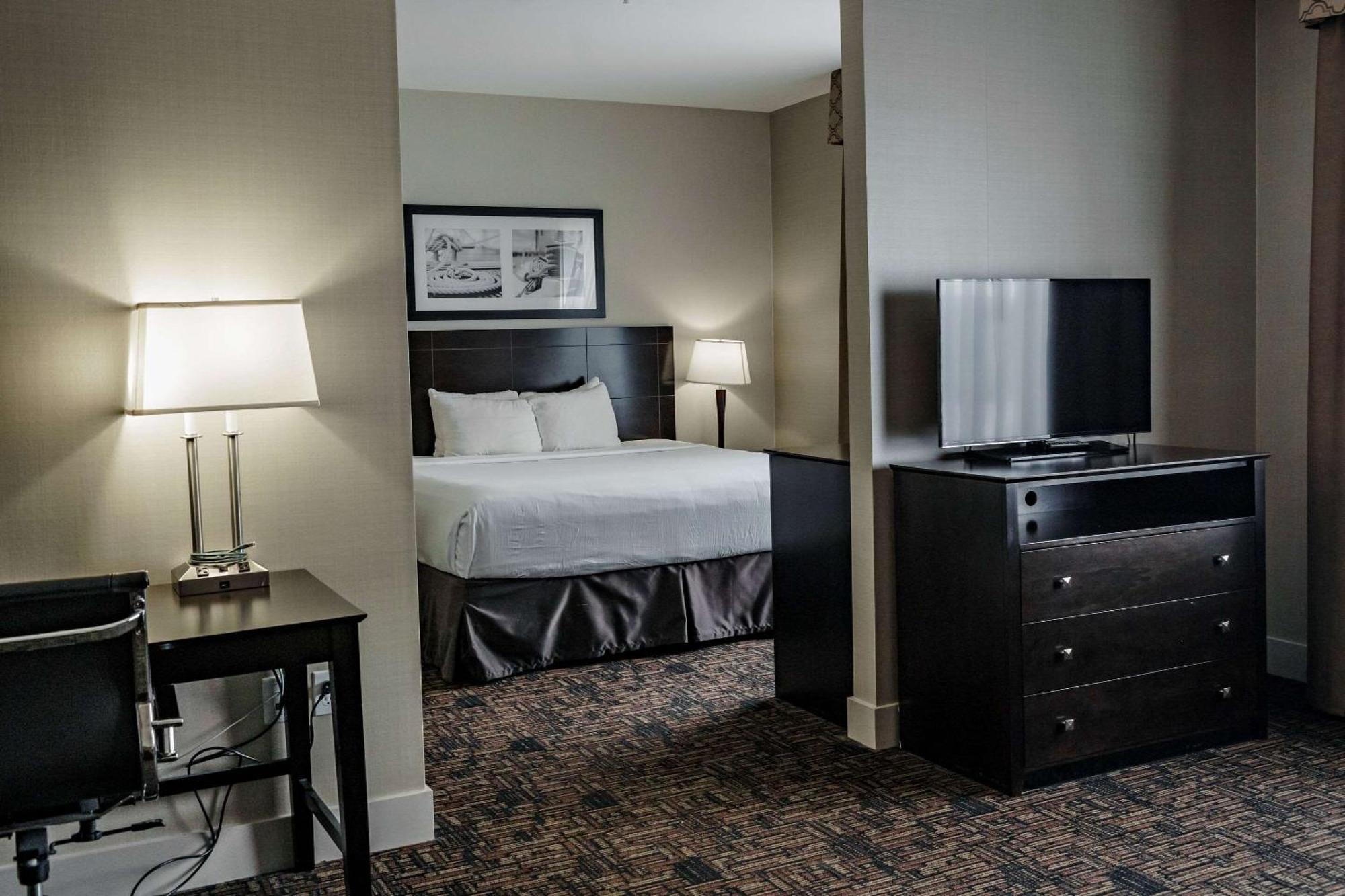 Radisson Hotel Edmonton Airport Leduc Ngoại thất bức ảnh