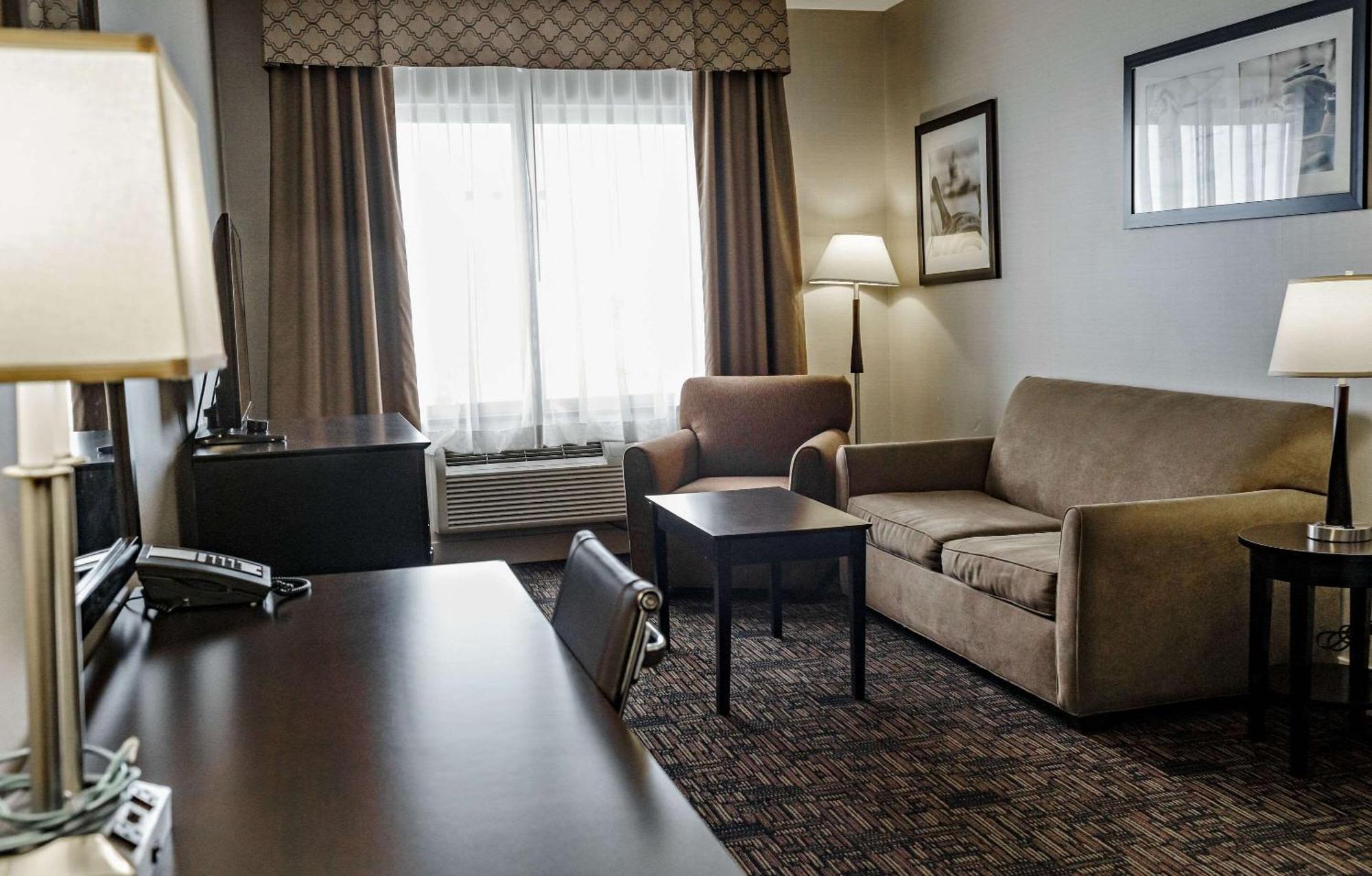 Radisson Hotel Edmonton Airport Leduc Ngoại thất bức ảnh