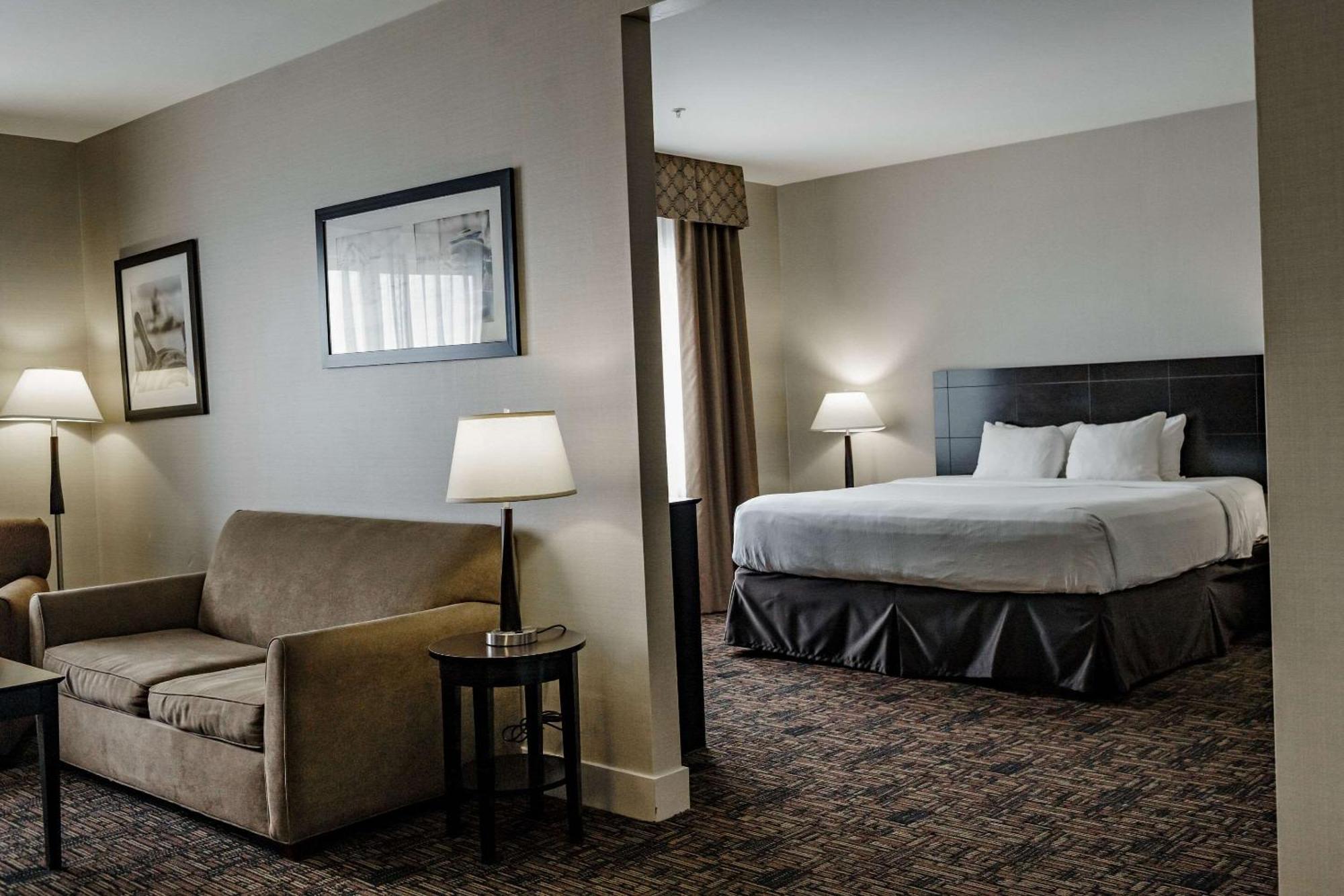 Radisson Hotel Edmonton Airport Leduc Ngoại thất bức ảnh