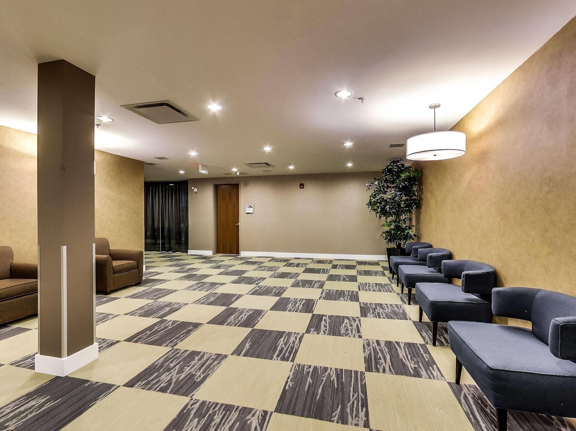Radisson Hotel Edmonton Airport Leduc Ngoại thất bức ảnh