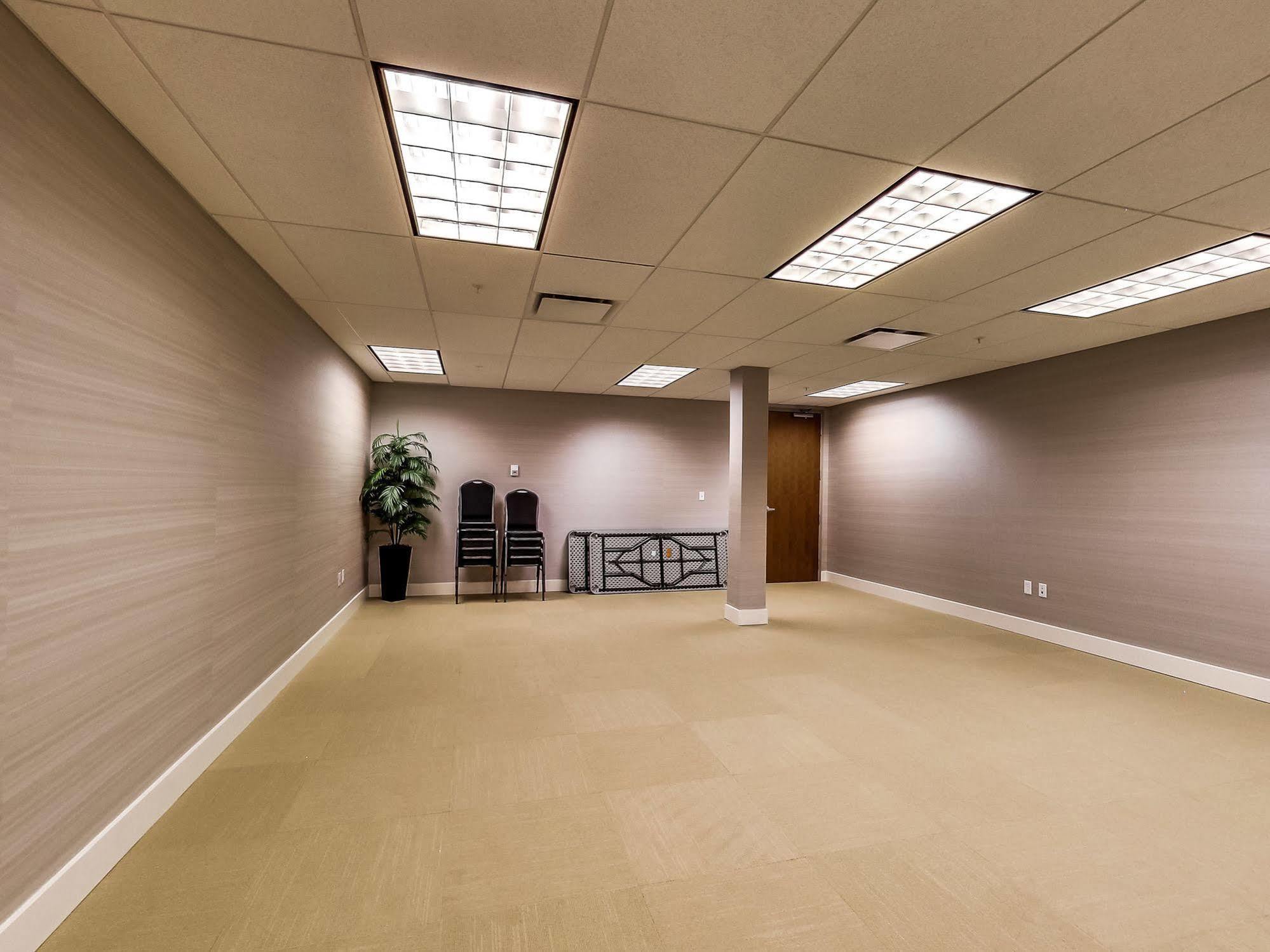 Radisson Hotel Edmonton Airport Leduc Ngoại thất bức ảnh